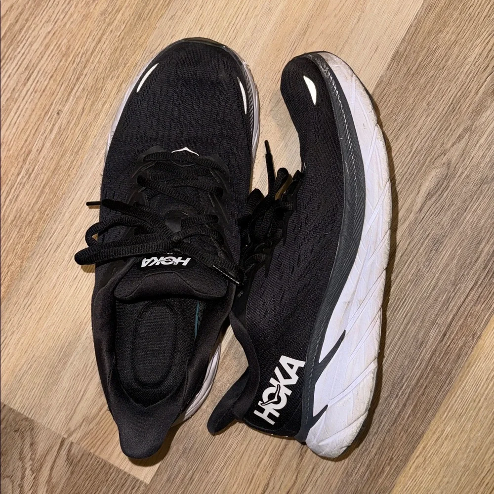 Hoka Clifton 8 Running Black Men US 10.5 - Picture 1 of 6